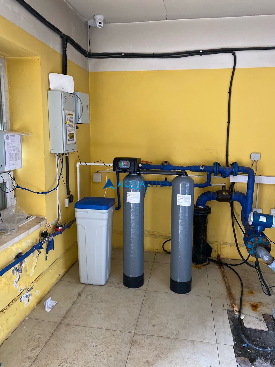 Household Water Softener One Operating and One Standby Household Water Softener One Operating and One Standby